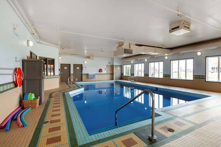 Pool 38 of 69